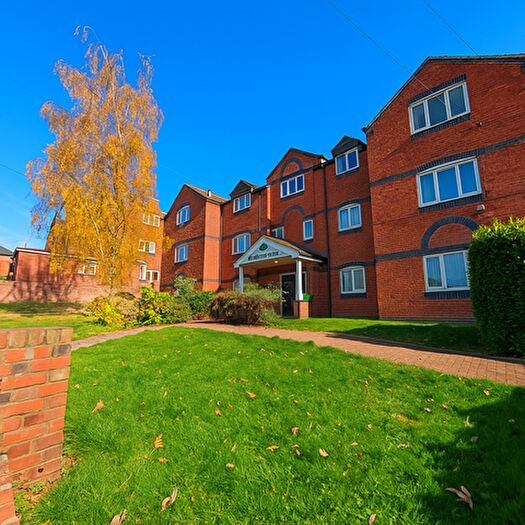 2 Bedroom Flat To Rent In Jubilee House, Mayfield Road, Worcester, WR3