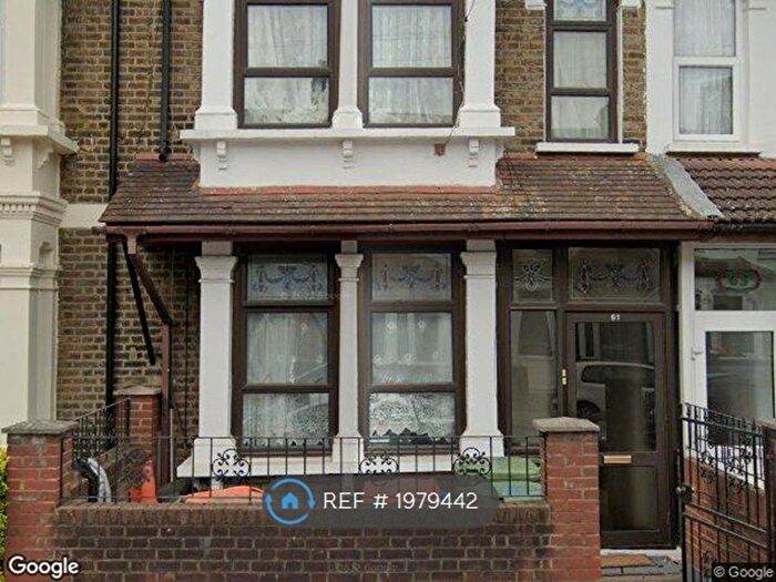 2 Bedroom Flat To Rent In Tudor Road, London, E6