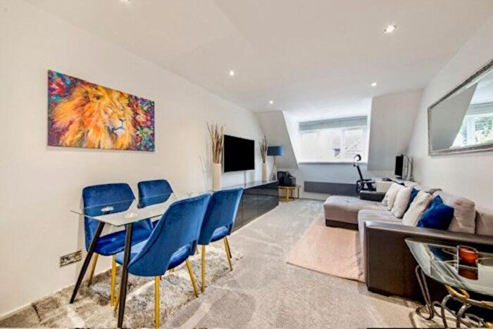 1 Bedroom Flat For Sale In Harrow Road, Wembley, HA0