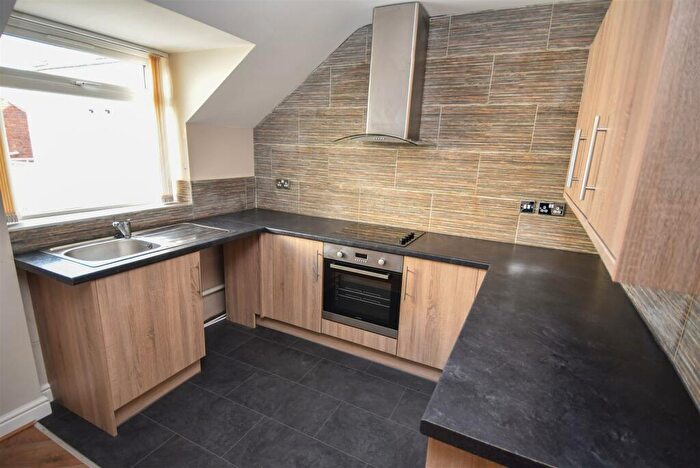 Apartment To Rent In Flat Eley Court, Halesowen Street, Rowley Regis, B65