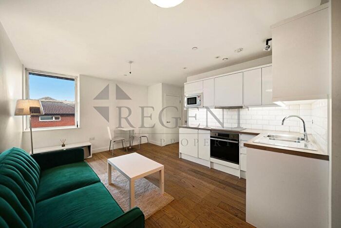 1 Bedroom Apartment To Rent In Brook House, Cricket Green, CR4