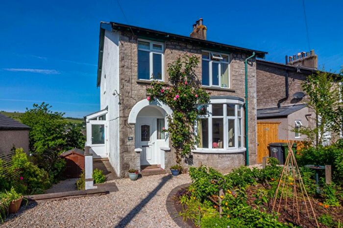 3 Bedroom Detached House For Sale In Burneside Road, Kendal, LA9