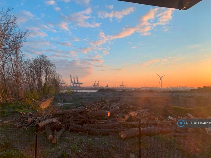 1 Bedroom Flat To Rent In Harbour View, Northfleet, DA11