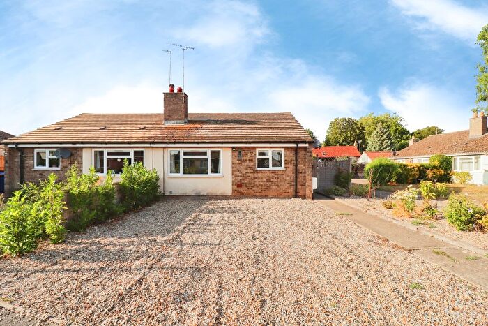 2 Bedroom Bungalow For Sale In Wiggin Close, Barton Mills, Suffolk, IP28