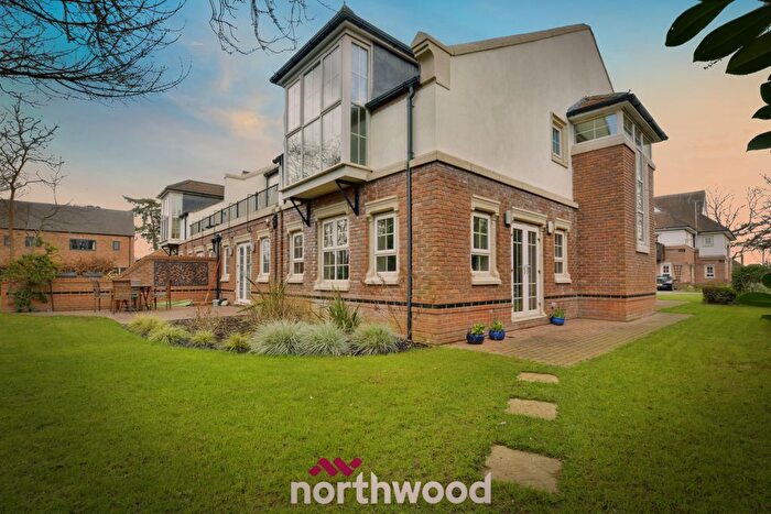 2 Bedroom Mews For Sale In Milestone Court, Bessacarr, Doncaster, DN4