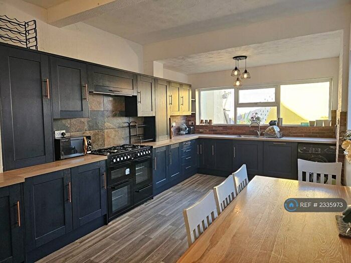5 Bedroom Terraced House To Rent In High Street, Wyke Regis, Weymouth, DT4