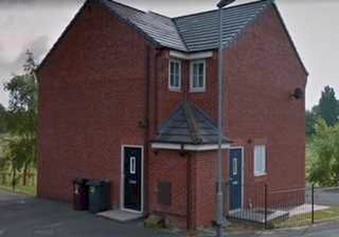 2 Bedroom Flat To Rent In Wood Close, Kirkby, Liverpool, L32