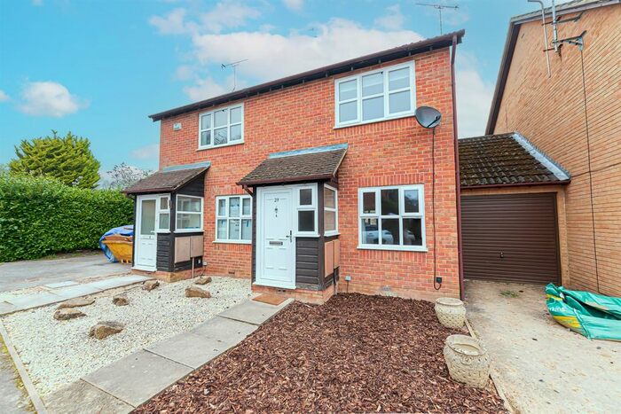 2 Bedroom Semi-Detached House To Rent In Vermont Woods, Finchampstead, Wokingham, RG40