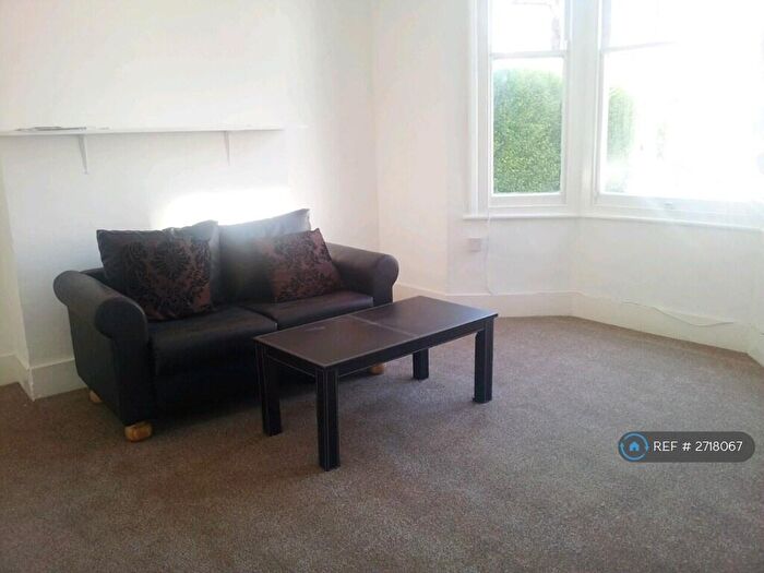 5 Bedroom Terraced House To Rent In Kitchener Road, Seven Sisters, N17