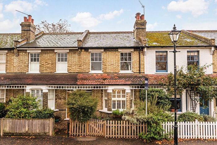 2 Bedroom Terraced House For Sale In First Cross Road, Twickenham, TW2