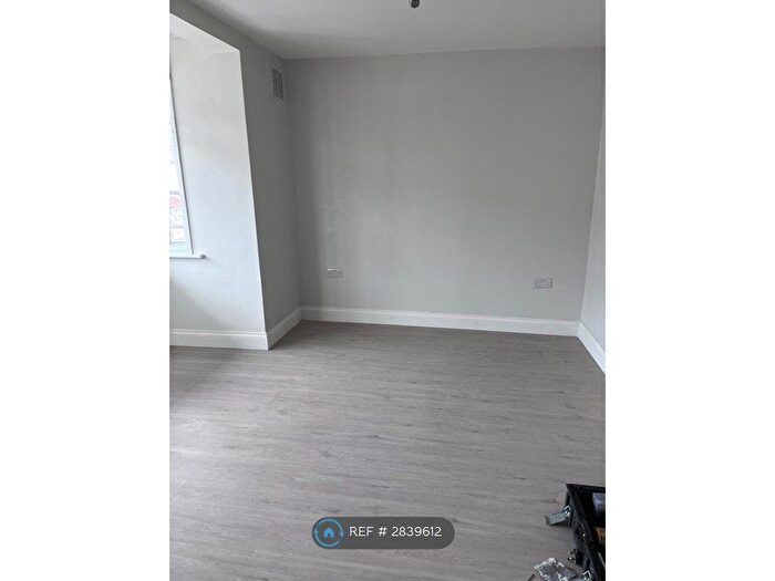 2 Bedroom Maisonette To Rent In Yewfield Road, London, NW10