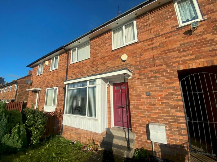 3 Bedroom Property To Rent In Butcher Hill, West Park, Leeds, LS16