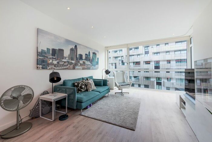 2 Bedroom Flat To Rent In Hepworth Court, Grosvenor Waterside, Gatliff Road, SW1W