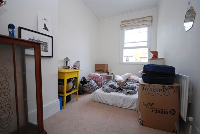 2 Bedroom Flat To Rent In Lanercost Road, Tulse Hill, SW2