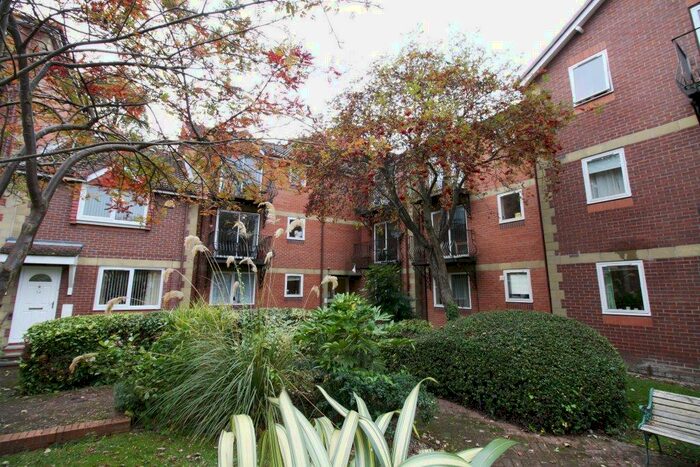 2 Bedroom Apartment To Rent In Deneside Court, Jesmond, NE2