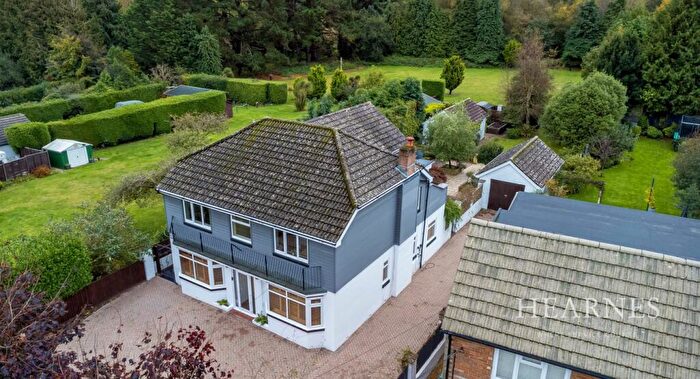 4 Bedroom Detached House For Sale In Wimborne Road East, Ferndown, BH22