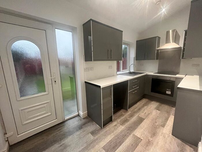 3 Bedroom Property To Rent In Coniston Road, Dronfield, S18