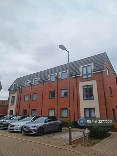 2 Bedroom Flat To Rent In Irving Path, Aylesbury, HP19