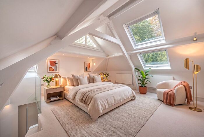 3 Bedroom Detached House To Rent In King Henrys Road, Primrose Hill, NW3