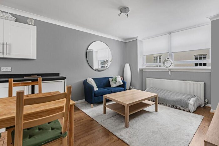 1 Bedroom Flat For Sale In Marine Parade, Brighton, BN2
