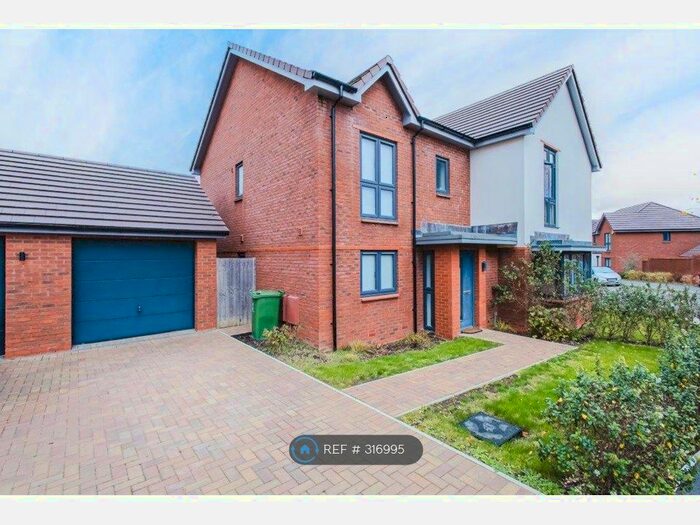 3 Bedroom Semi-Detached House To Rent In Eastlake, Swindon, SN25