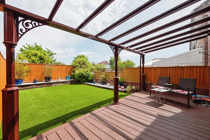 3 Bedroom Detached House For Sale In Kellaway Terrace, Weymouth, DT4