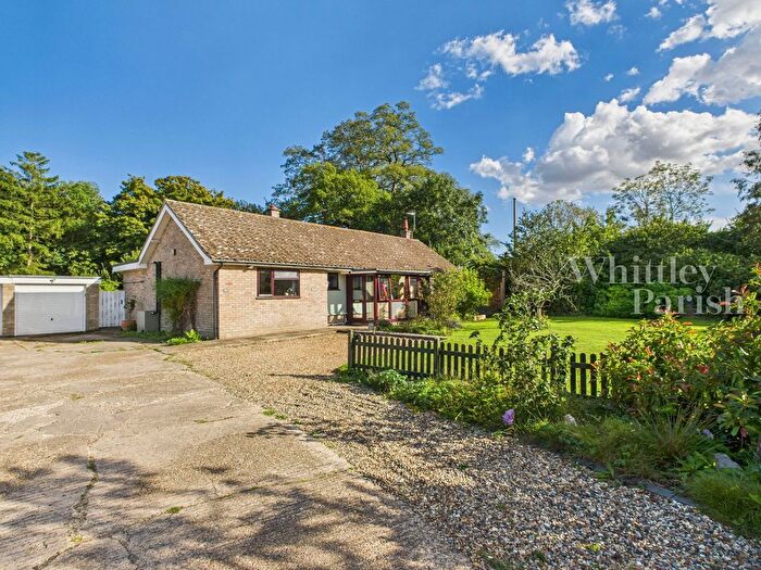 3 Bedroom Bungalow For Sale In Church Close, Hoxne, IP21