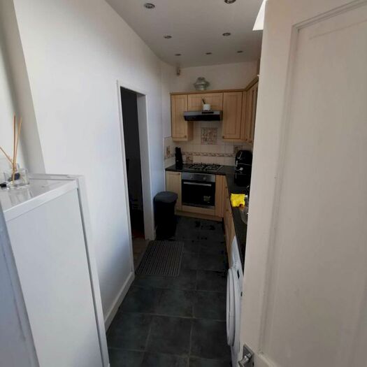 2 Bedroom Terraced House To Rent In Fiddler Hill, Dewsbury, WF12