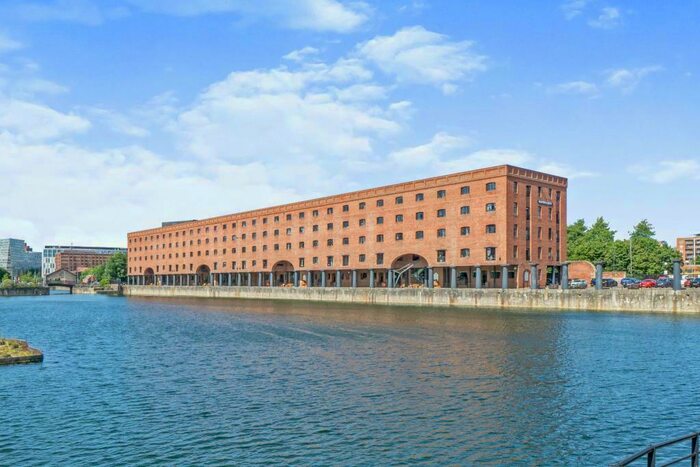 3 Bedroom Apartment To Rent In North Quay, Wapping Quay, Liverpool, L3