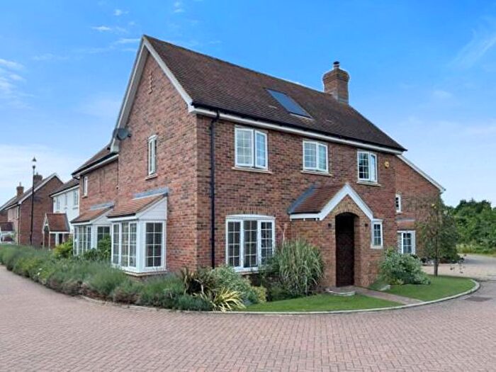 4 Bedroom Detached House For Sale In Williamson Way, Pitstone, LU7