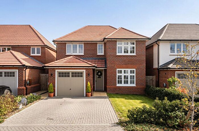 4 Bedroom Detached House For Sale In Anchor Lane, Havant, PO9