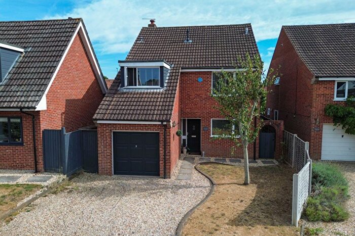 4 Bedroom Detached House For Sale In Monkton Heathfield, Taunton, TA2