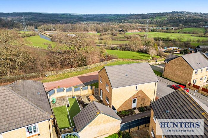 4 Bedroom Detached House For Sale In Priestley Crescent, Apperley Bridge, BD10