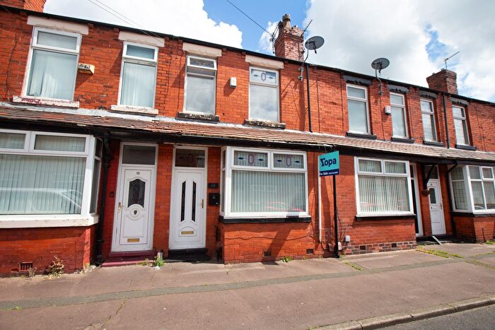2 Bedroom Terraced House For Sale In Whitecar Avenue, Manchester, M40