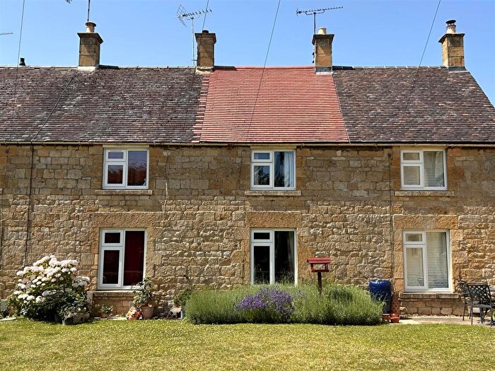 2 Bedroom Terraced House For Sale In Weston-Subedge, Chipping Campden, GL55