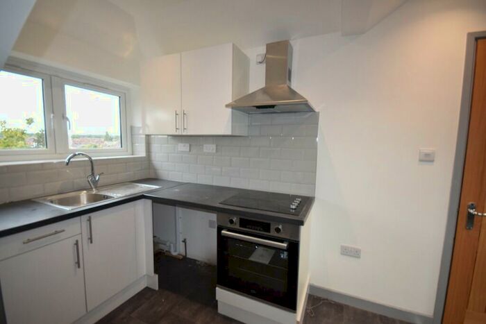 2 Bedroom Flat To Rent In Clifton Road, Southampton, Hampshire, SO15