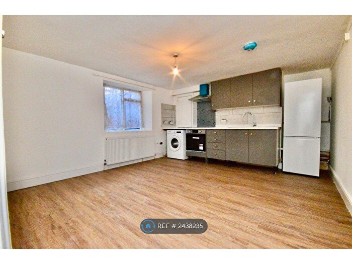 1 Bedroom Flat To Rent In Oxford Road, Reading, RG1