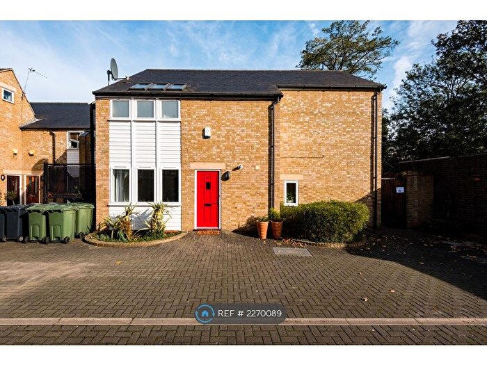 1 Bedroom Flat To Rent In Dryden Close, London, SW4