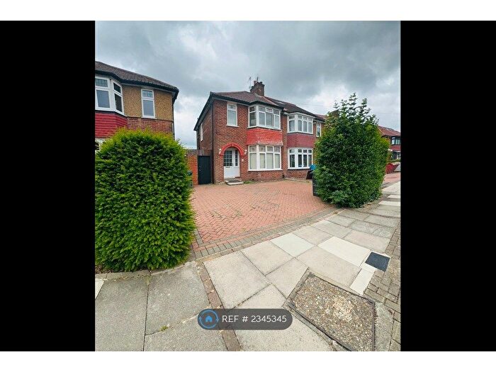 3 Bedroom Semi-Detached House To Rent In Cumbrian Gardens, London, NW2