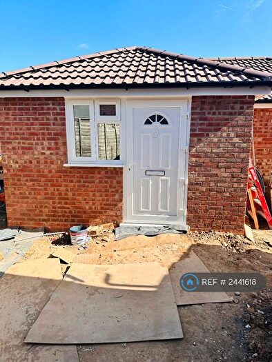 1 Bedroom Bungalow To Rent In Wyndham Crescent, Slough, SL1