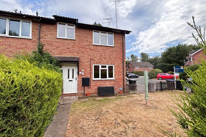 2 Bedroom Semi-Detached House To Rent In Woking, Surrey, GU21