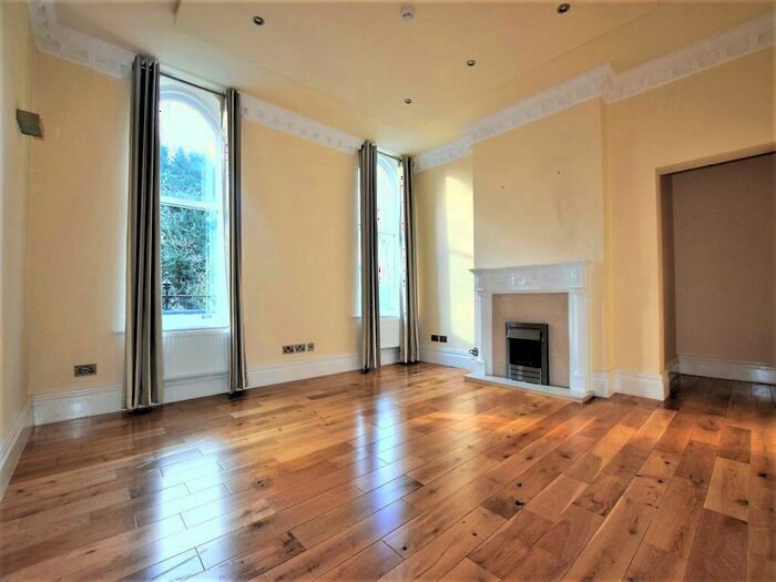 2 Bedroom Apartment To Rent In Holly Royde House, Palatine Road, Didsbury, M20
