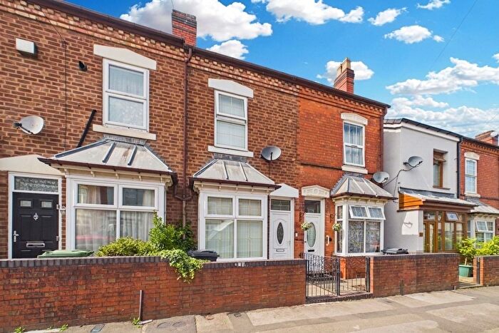 3 Bedroom Terraced House For Sale In Oldknow Road, Birmingham, B10