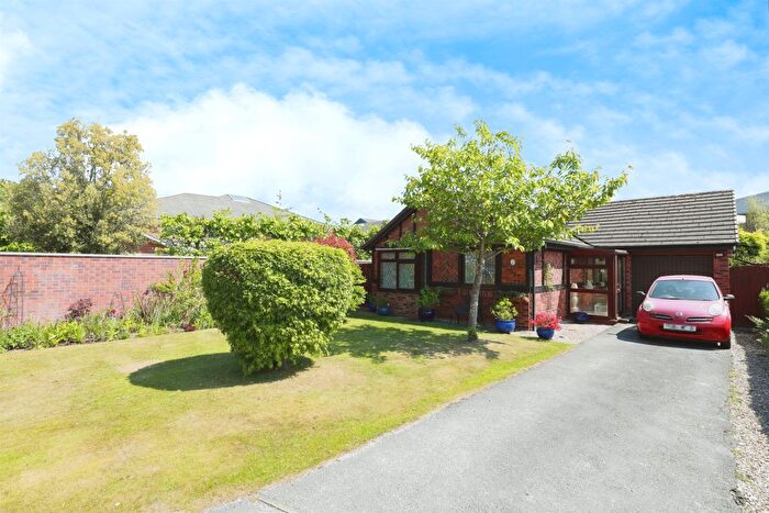 3 Bedroom Detached Bungalow For Sale In Beechfield Gardens, Hartford, Northwich, CW8