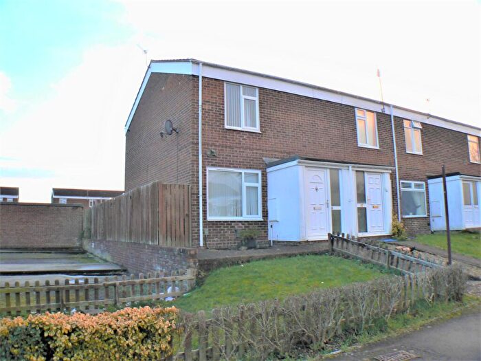 2 Bedroom End Of Terrace House To Rent In Wainwright Close, Liden, SN3