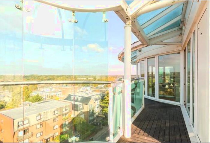 3 Bedroom Flat To Rent In Sidney Road, Enfield, EN2