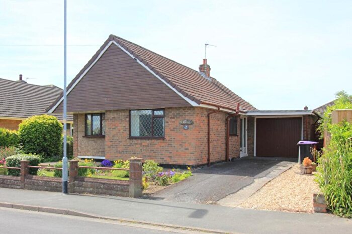 2 Bedroom Detached Bungalow For Sale In Grosvenor Road, Louth, LN11