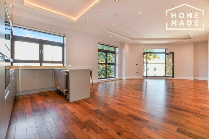 2 Bedroom Apartment To Rent In Muswell Hill, London, N10