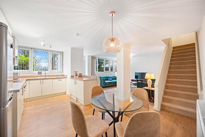 2 Bedroom Maisonette To Rent In Netherwood Street, West Hampstead, NW6