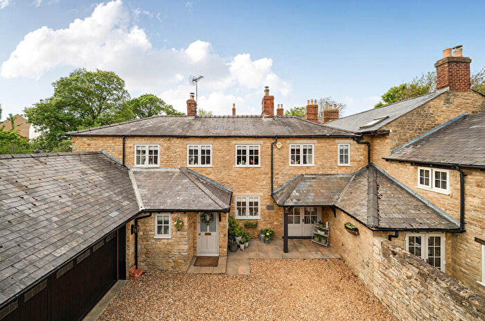 4 Bedroom Semi Detached House For Sale In Heathencote, Towcester, Northamptonshire, NN12